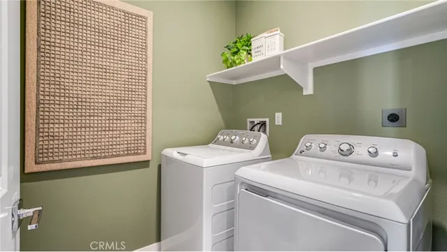 a picture of a bathroom with a window