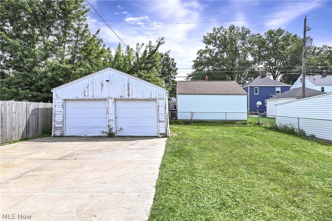 5891 Pearl Road Parma Heights, OH 44130 - Photo 5 of 31 Gallery Image 5