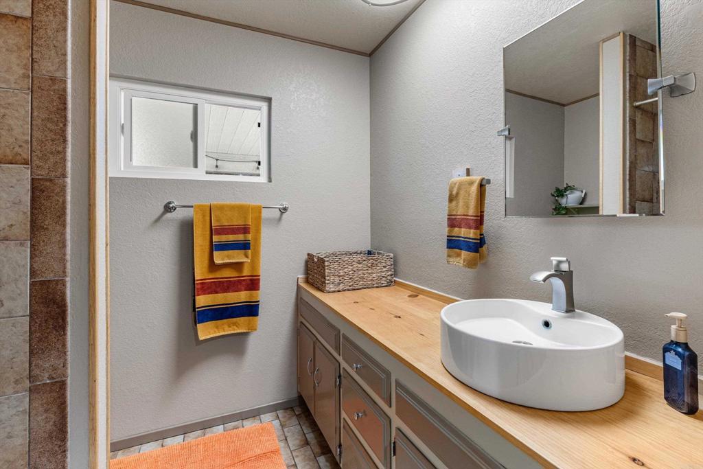13734 West Oak Glen Road Valley Center, CA 92082 - Photo 25 of 41