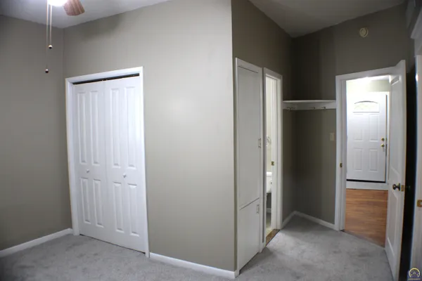 $147,500 | 2504 Southwest Central Park Avenue, Topeka, KS 66611