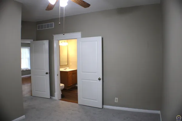 $147,500 | 2504 Southwest Central Park Avenue, Topeka, KS 66611