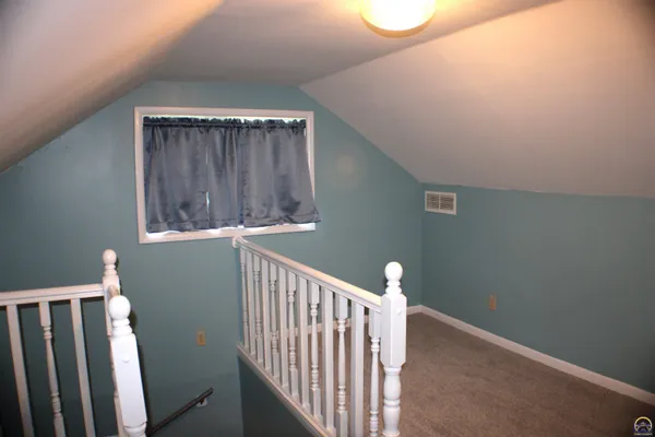 $147,500 | 2504 Southwest Central Park Avenue, Topeka, KS 66611