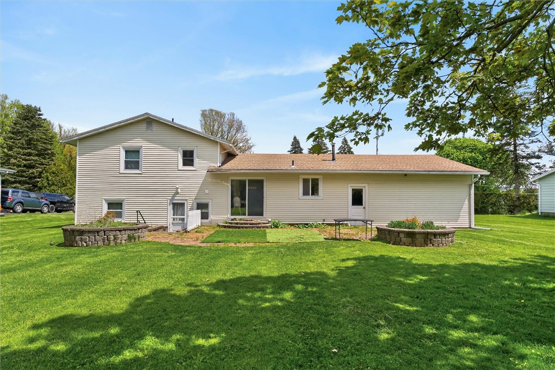 1399 Creek Street Rochester, NY 14625 - Photo 8 of 50