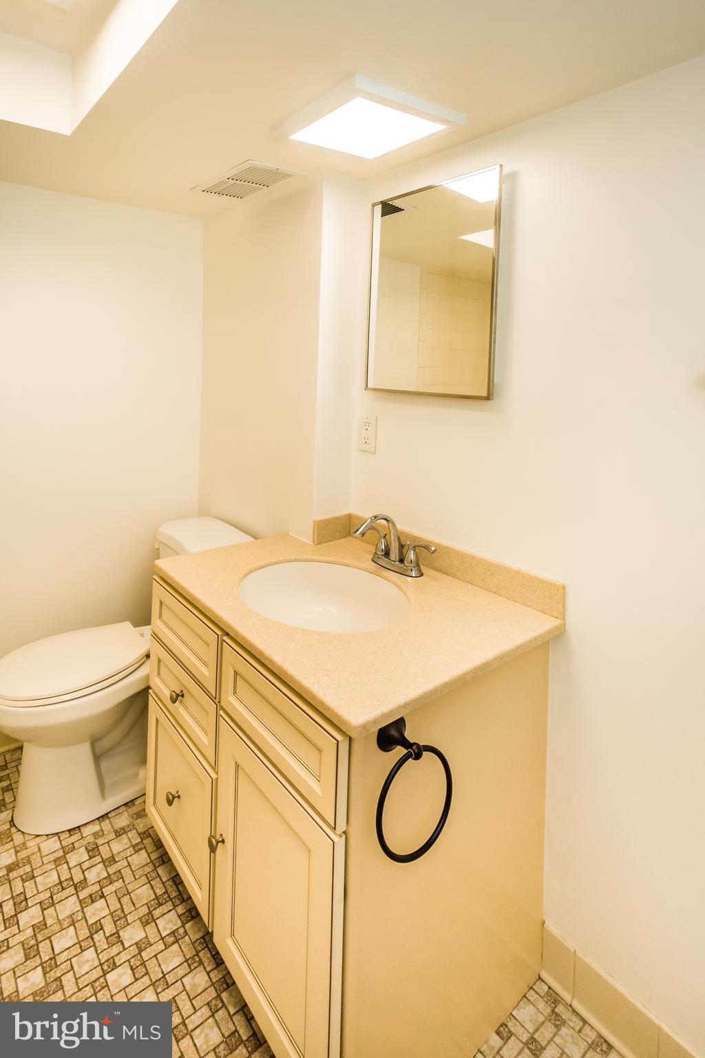 8330 Kendale Road Parkville, MD 21234 - Photo 33 of 40