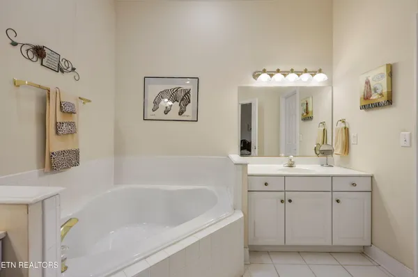 $375,000 | 5240 Tazewell Pointe Way, Knoxville, TN 37918