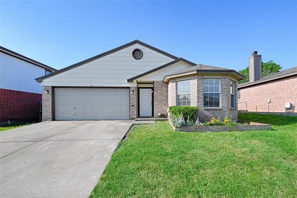 $2,200 | 4524 Brimstone Drive, Fort Worth, TX 76244