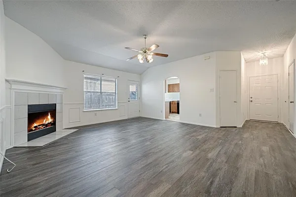 $2,200 | 4524 Brimstone Drive, Fort Worth, TX 76244