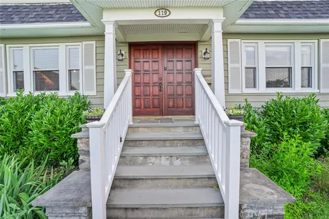 $795,000 | 119 St James Terrace, Yonkers, NY 10704