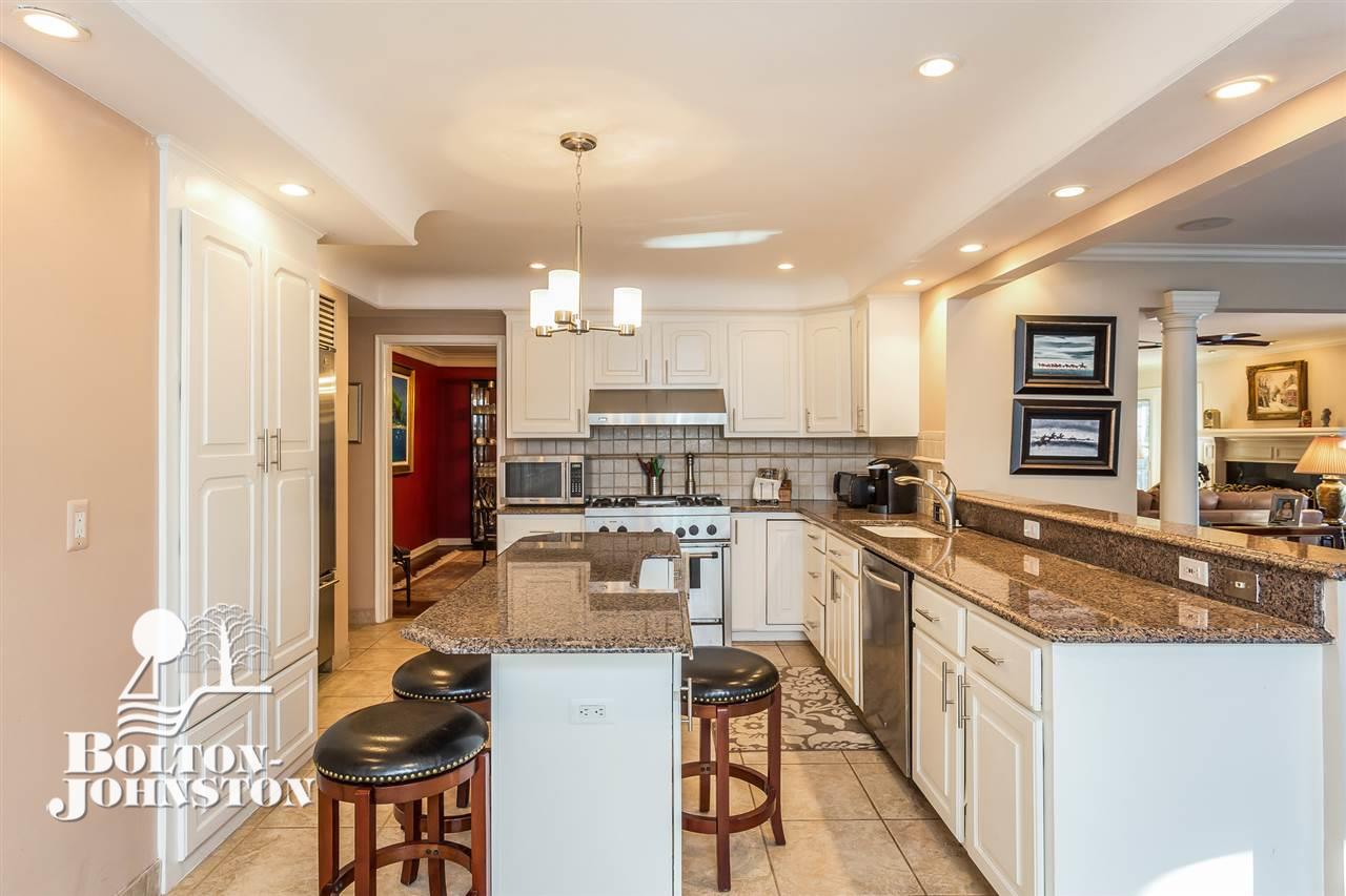 193 Stephens Road Grosse Pointe, MI 48236 - Photo 8 of 39 Kitchen