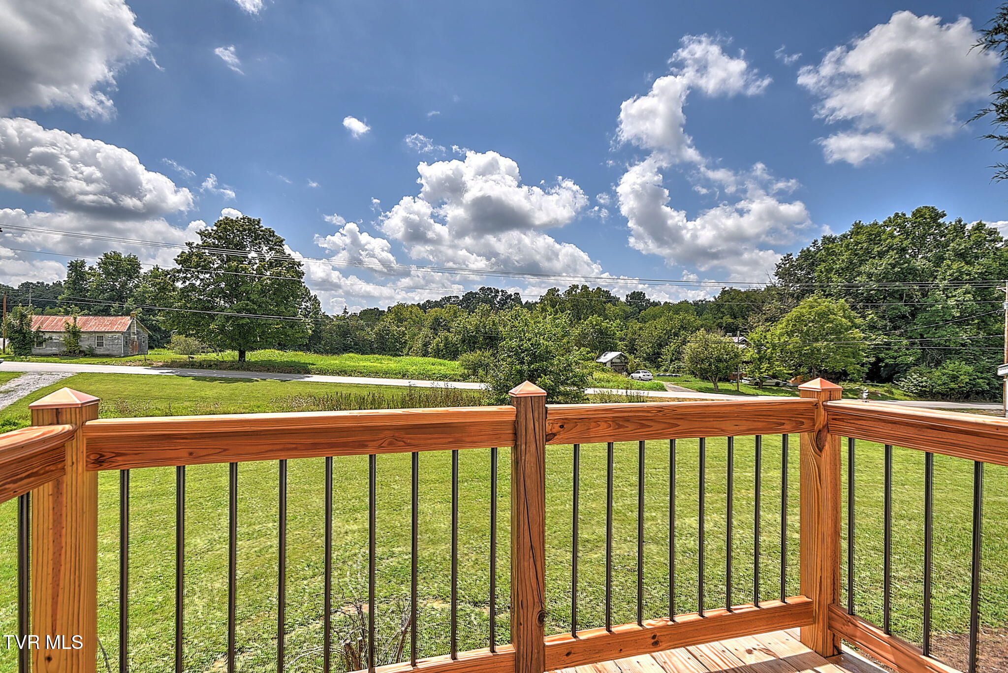 650 Ottway Road Greeneville, TN 37745 - Photo 2 of 44 32-web-or-mls-650 Ottway Rd BW-33