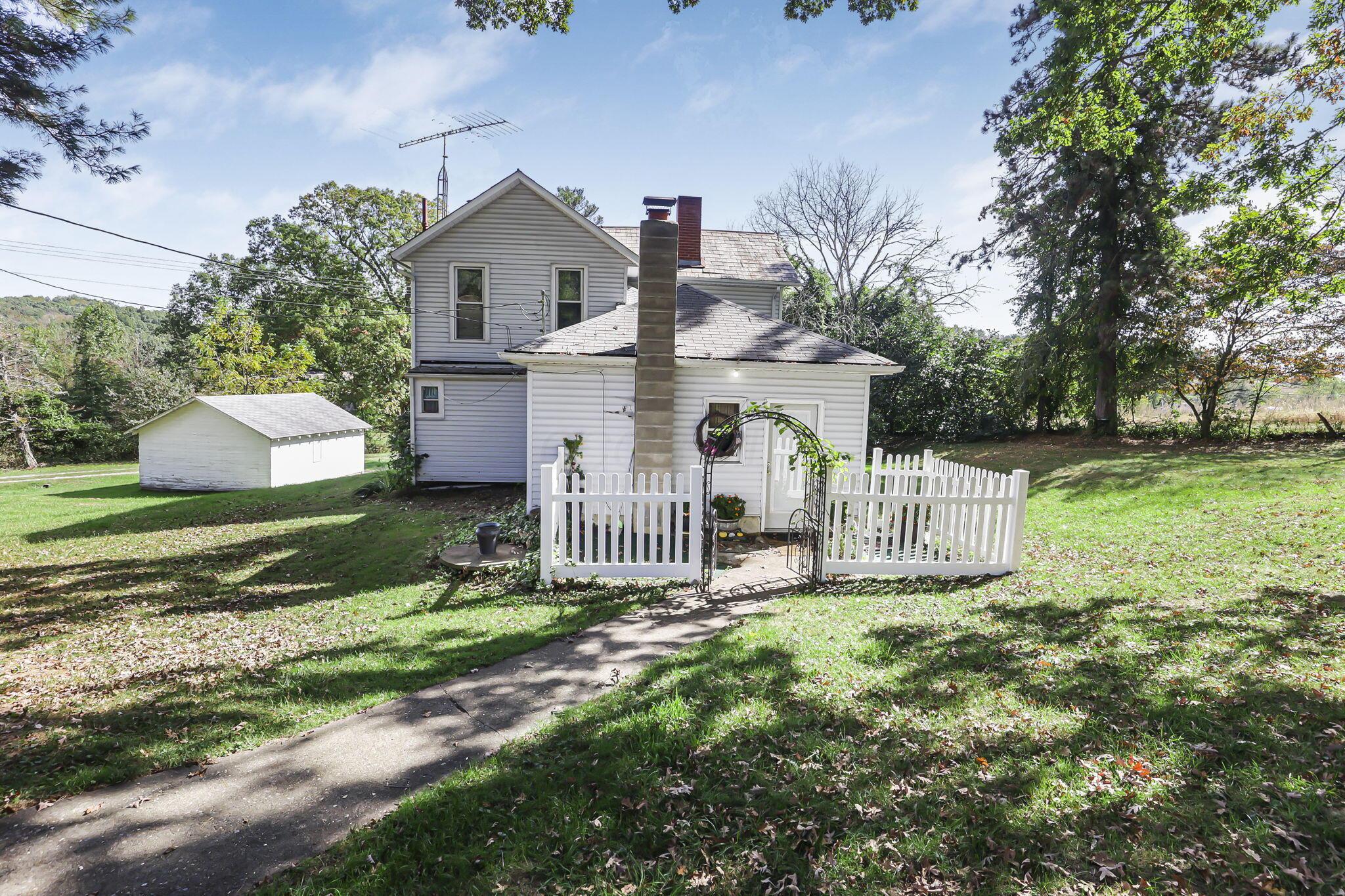 2259 Montgomery Road Northeast Newark, OH 43055 - Photo 31 of 44 38-web-or-mls-0N4A8855