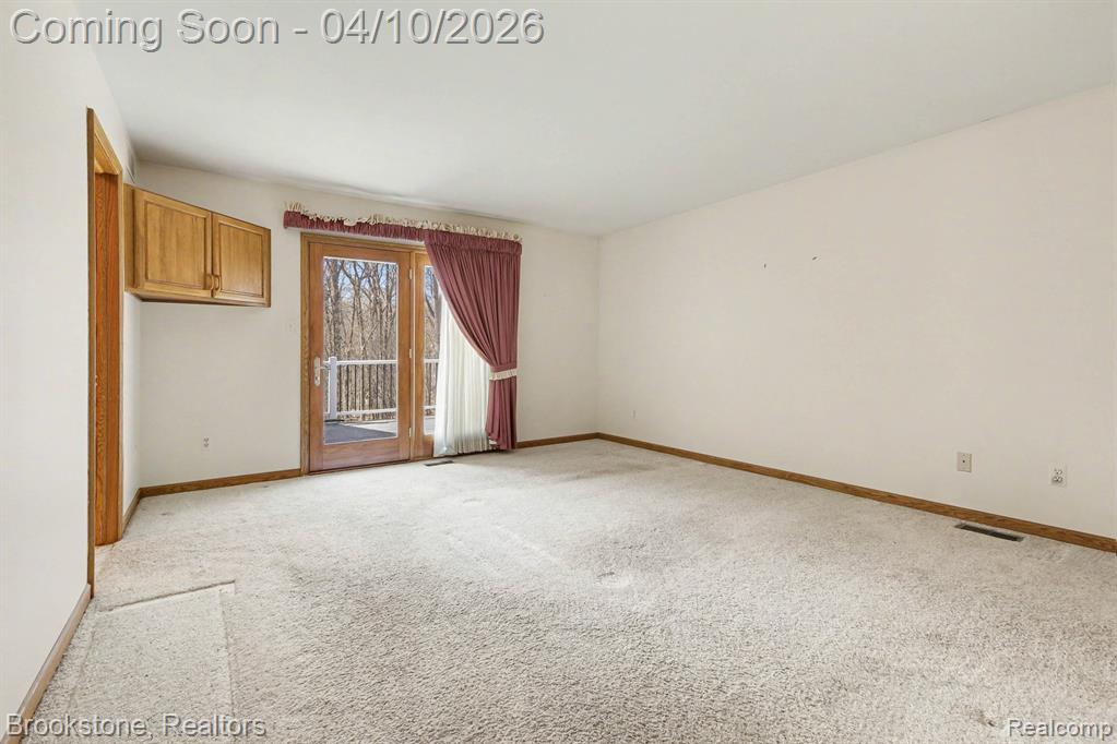 3376 Rivers Edge Drive Wayne, MI 48184 - Photo 14 of 40