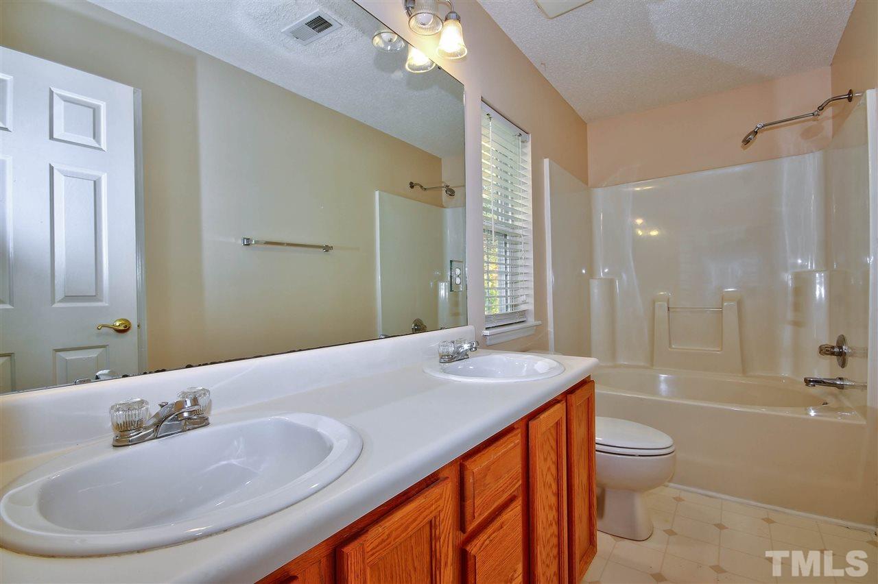 2425 Springfield Park Drive Raleigh, NC 27614 - Photo 9 of 13
