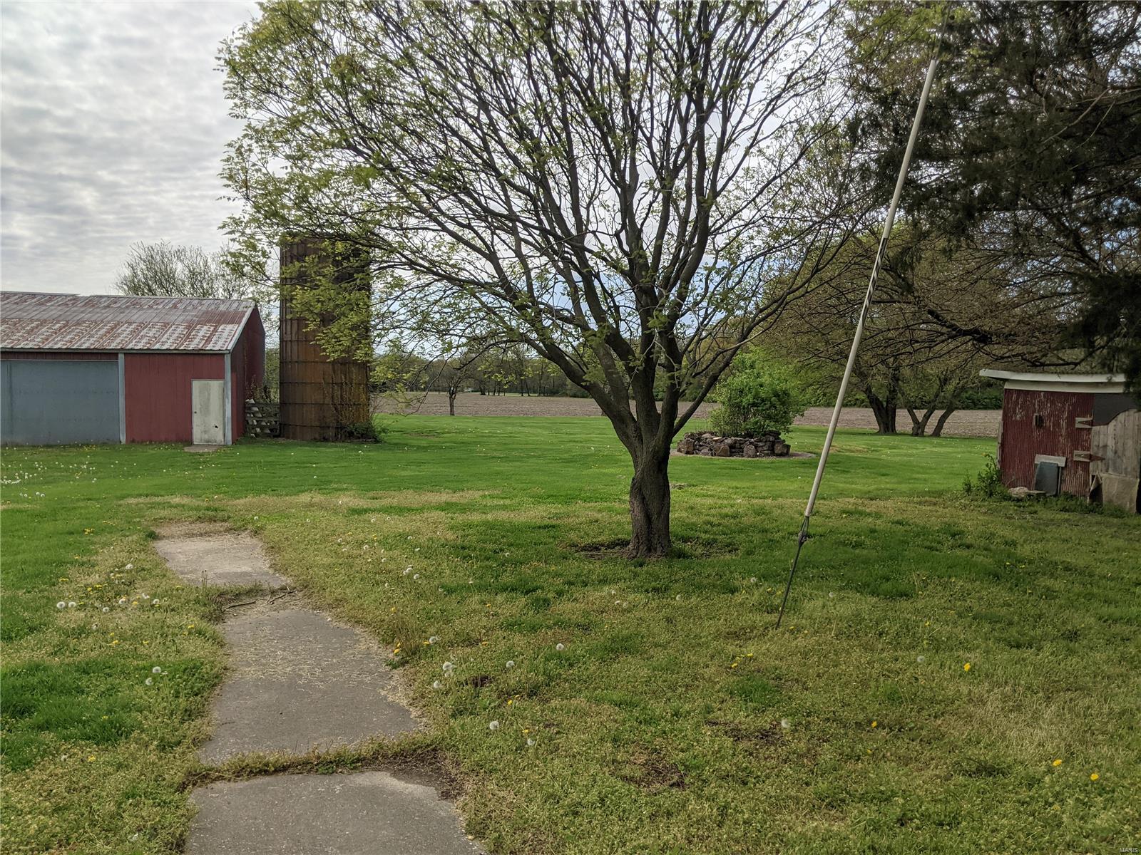 9819 Hunter Field Road Sparta, IL 62286 - Photo 18 of 34