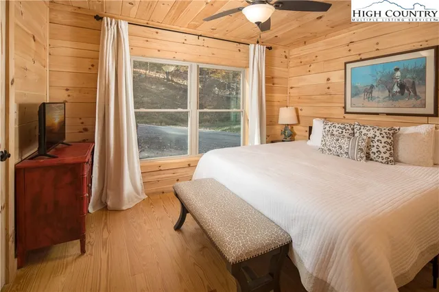 $595,000 | 214 Lakeledge Road, Beech Mountain, NC 28604