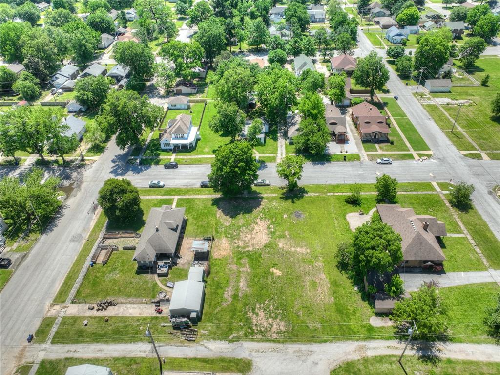 East 13th Street Baxter Springs, KS 66713 - Photo 5 of 8