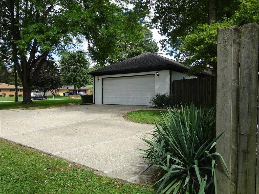 1805 Winchester Drive Indianapolis, IN 46227 - Photo 39 of 40