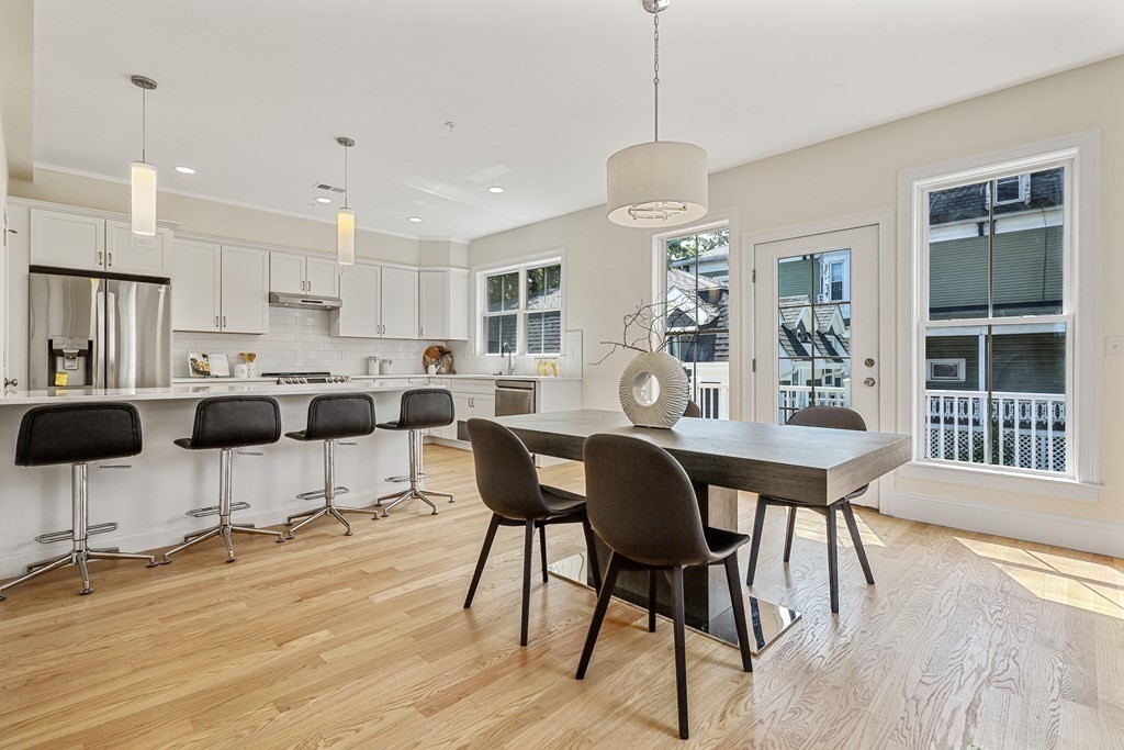 68 Chestnut Street, Unit 3 Newton, MA 02465 - Photo 2 of 16