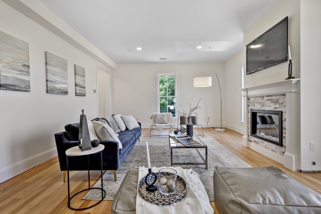 68 Chestnut Street, Unit 3 Newton, MA 02465 - Photo 8 of 16