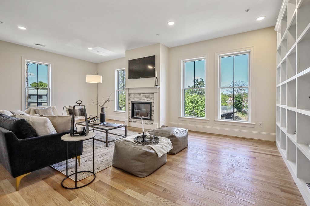 68 Chestnut Street, Unit 3 Newton, MA 02465 - Photo 10 of 16