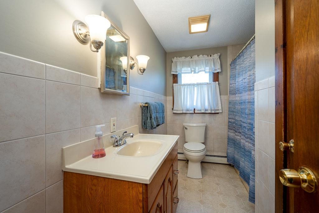 93 Littleworth Road Dover, NH 03820 - Photo 12 of 40