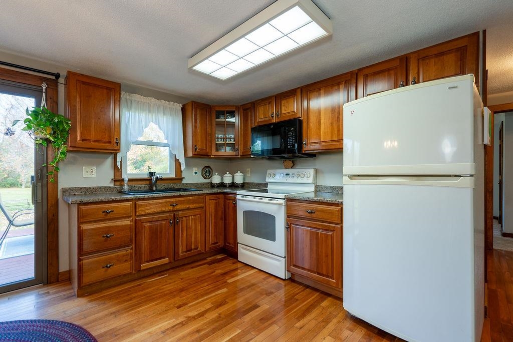 93 Littleworth Road Dover, NH 03820 - Photo 32 of 40