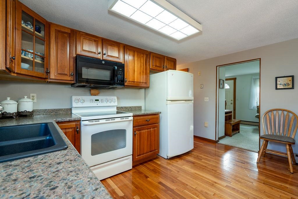 93 Littleworth Road Dover, NH 03820 - Photo 34 of 40
