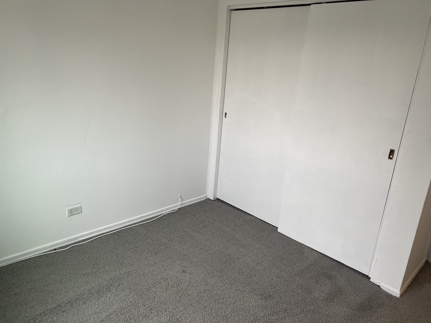 238 Algonquin Court, Unit D Bolingbrook, IL 60440 - Photo 10 of 13 an empty room with a empty space