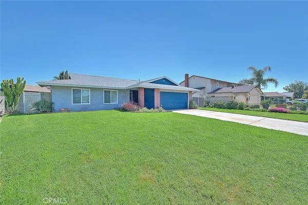 $869,800 | 13437 Mistletoe Avenue, Chino, CA 91710