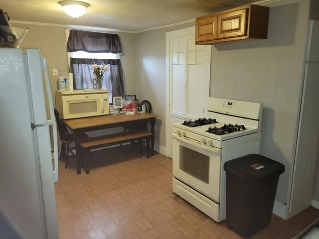 $899,900 | 6 Munroe Street, Peabody, MA 01960