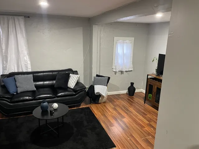 $899,900 | 6 Munroe Street, Peabody, MA 01960