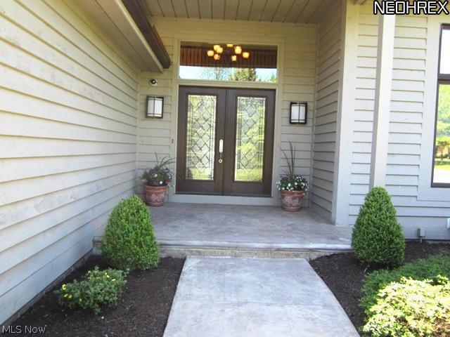 849 Hanover Road Gates Mills, OH 44040 - Photo 2 of 25 Gallery Image 2