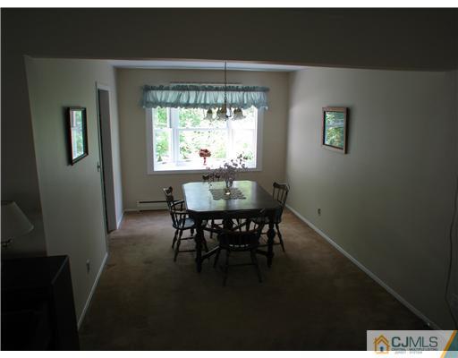 213 Overbrook Road Piscataway, NJ 08854 - Photo 4 of 14 Gallery Image 4