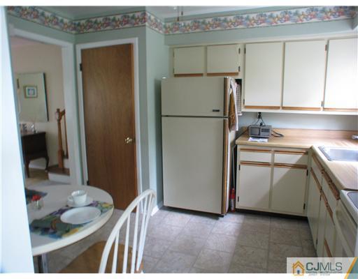 213 Overbrook Road Piscataway, NJ 08854 - Photo 9 of 14 Gallery Image 9