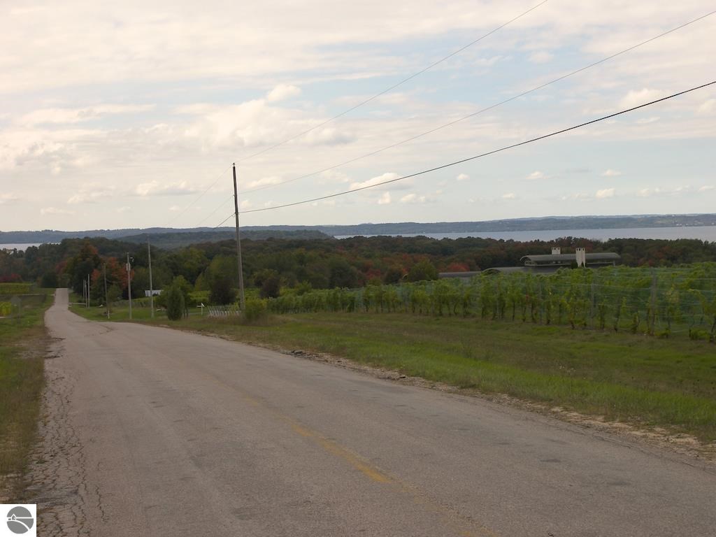 2593 Nelson Road Traverse City, MI 49686 - Photo 87 of 90 1791273-86.JPG