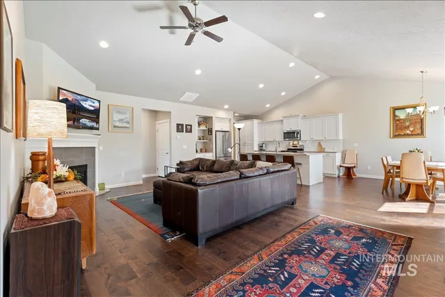 $510,000 | 4132 East Silverking Lane, Meridian, ID 83642