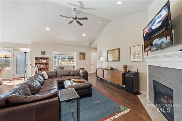 $510,000 | 4132 East Silverking Lane, Meridian, ID 83642