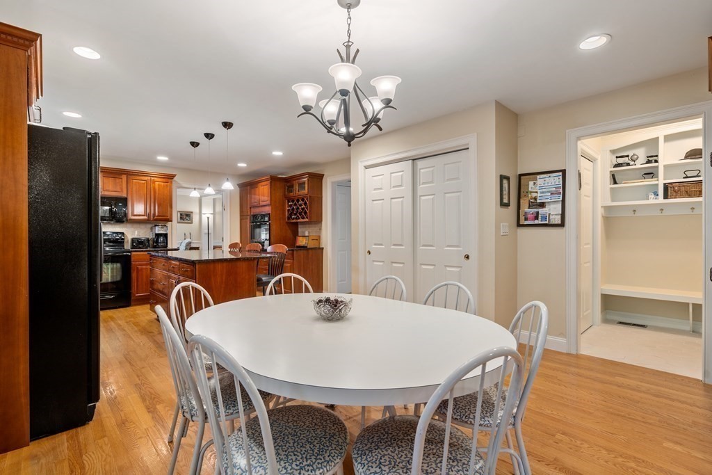 12 Elwin Road Natick, MA 01760 - Photo 17 of 40 Gallery Image 17