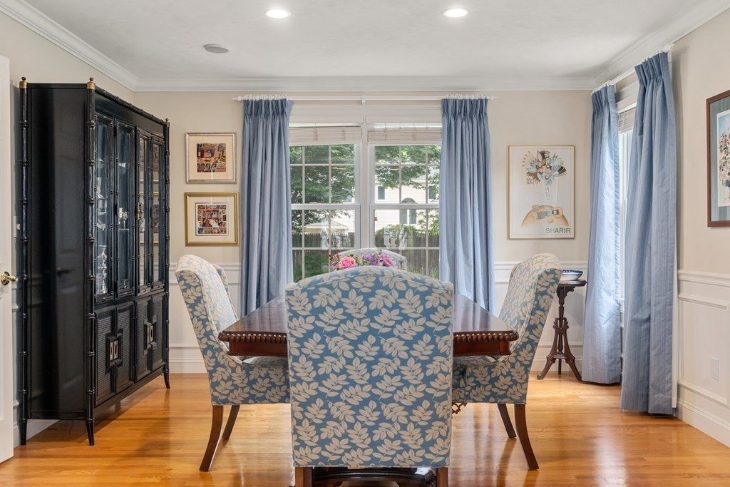12 Elwin Road Natick, MA 01760 - Photo 9 of 40 Gallery Image 9