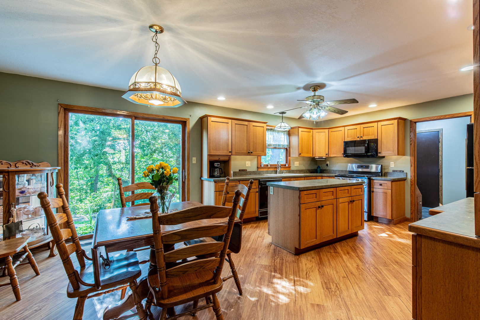 14389 Lovers Lane Road Princeton, IL 61356 - Photo 8 of 37 Gallery Image 8
