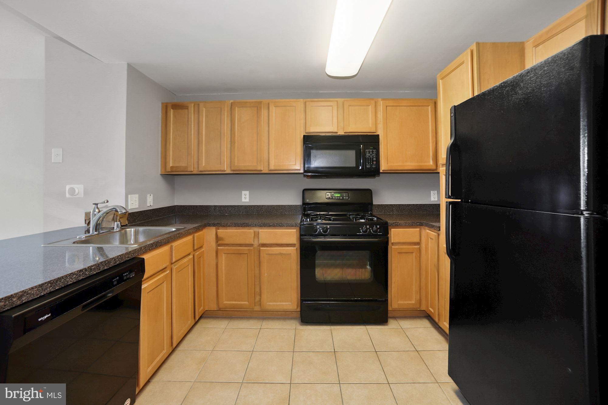350 G Street Southwest, Unit N522 Washington, DC 20024 - Photo 5 of 18