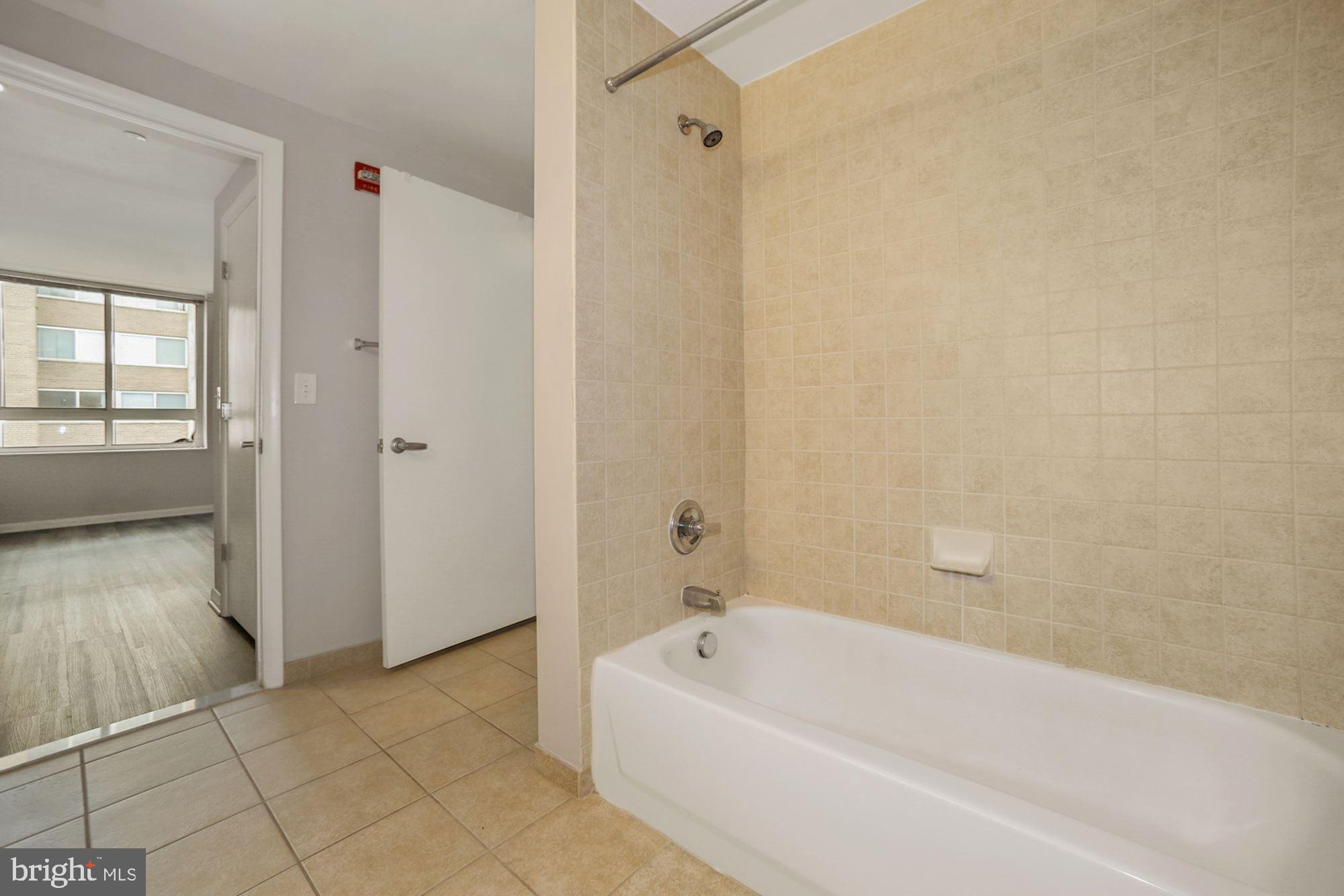 350 G Street Southwest, Unit N522 Washington, DC 20024 - Photo 7 of 18