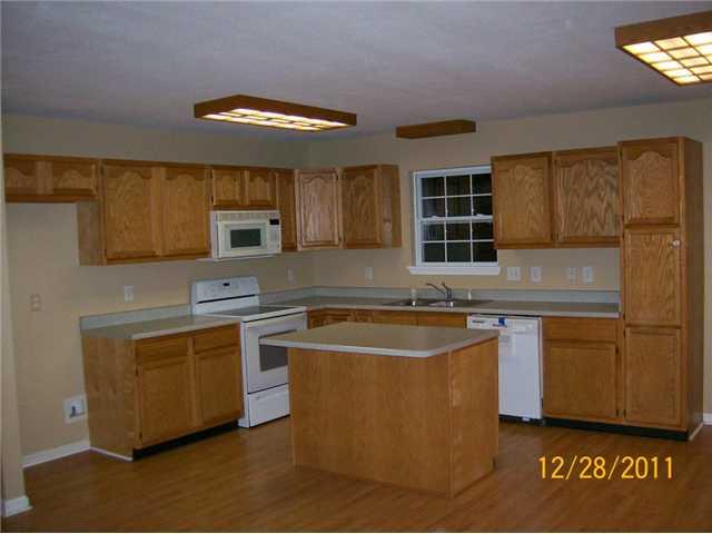 19302 Pathway Point Noblesville, IN 46062 - Photo 4 of 13 Gallery Image 4