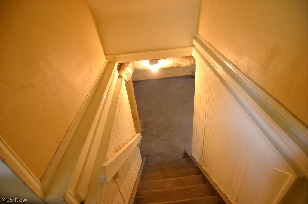 3251 Berkeley Road Cleveland, OH 44118 - Photo 17 of 18