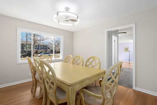 $759,999 | 104 East Louis Avenue, Lake Forest, IL 60045