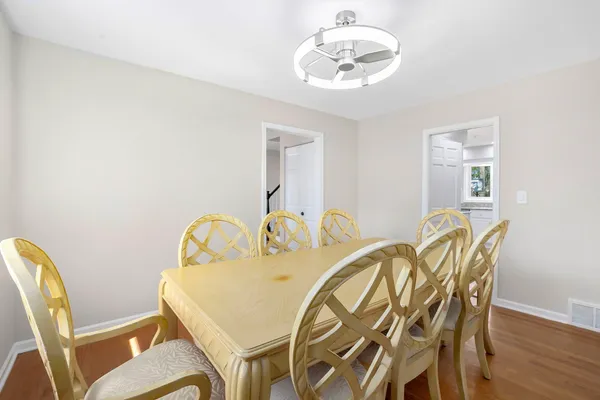 $759,999 | 104 East Louis Avenue, Lake Forest, IL 60045