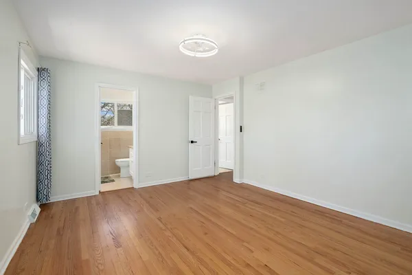 $759,999 | 104 East Louis Avenue, Lake Forest, IL 60045