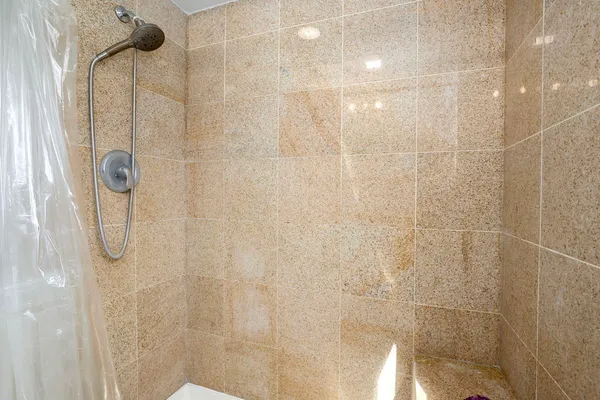 $759,999 | 104 East Louis Avenue, Lake Forest, IL 60045