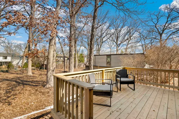 $759,999 | 104 East Louis Avenue, Lake Forest, IL 60045