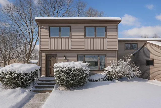 $260,000 | 3809 East 45th Street, Minneapolis, MN 55406